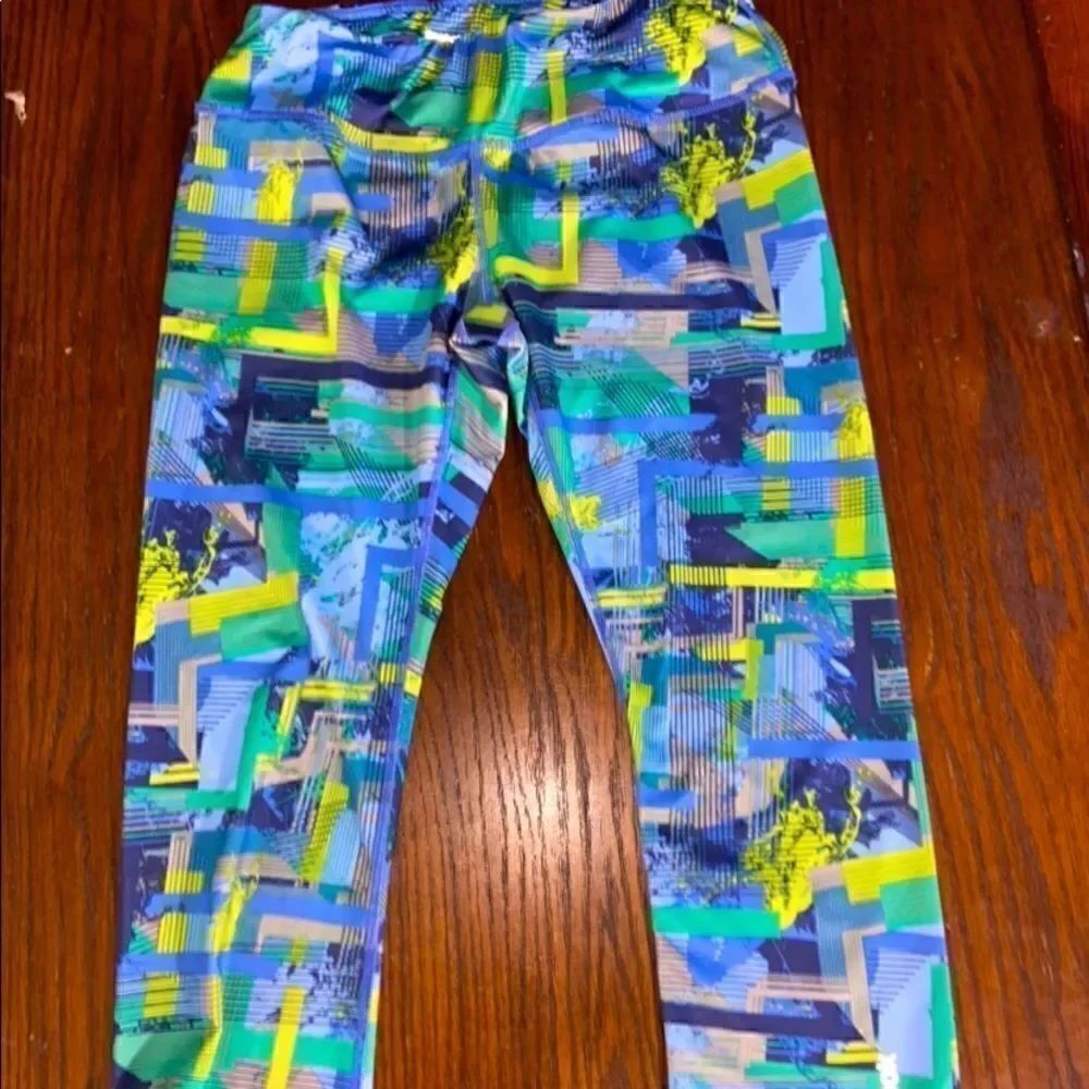 Reebok multicolored athletic capris